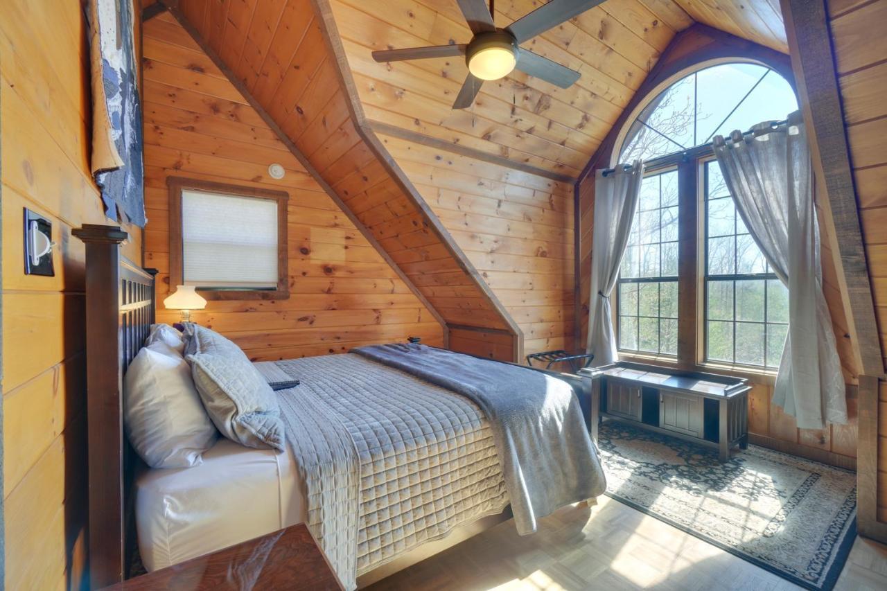 Central Sevierville Cabin With Hot Tub And Views! Exterior foto