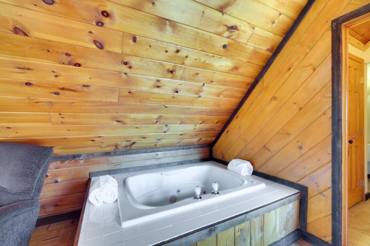 Central Sevierville Cabin With Hot Tub And Views! Exterior foto
